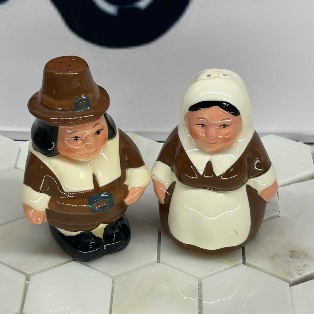 Salt & Pepper Shakers “The Pilgrim Pair" Publix Original Pair 2001